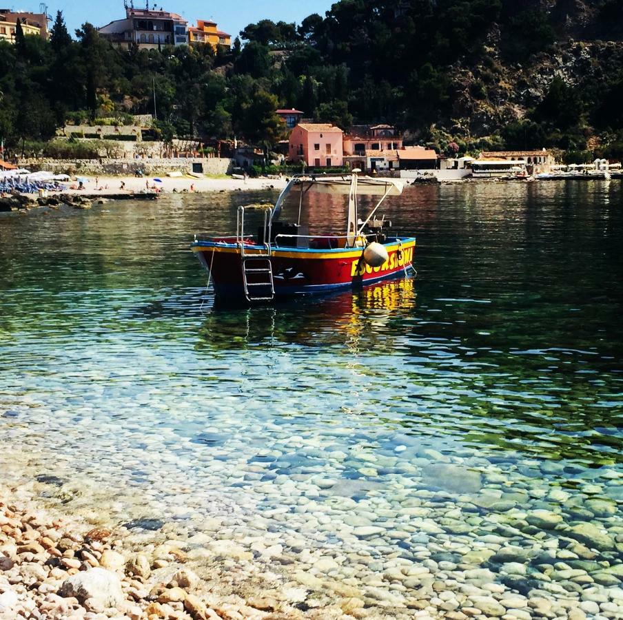 Case Borgo Vacanze Letojanni Bagian luar foto